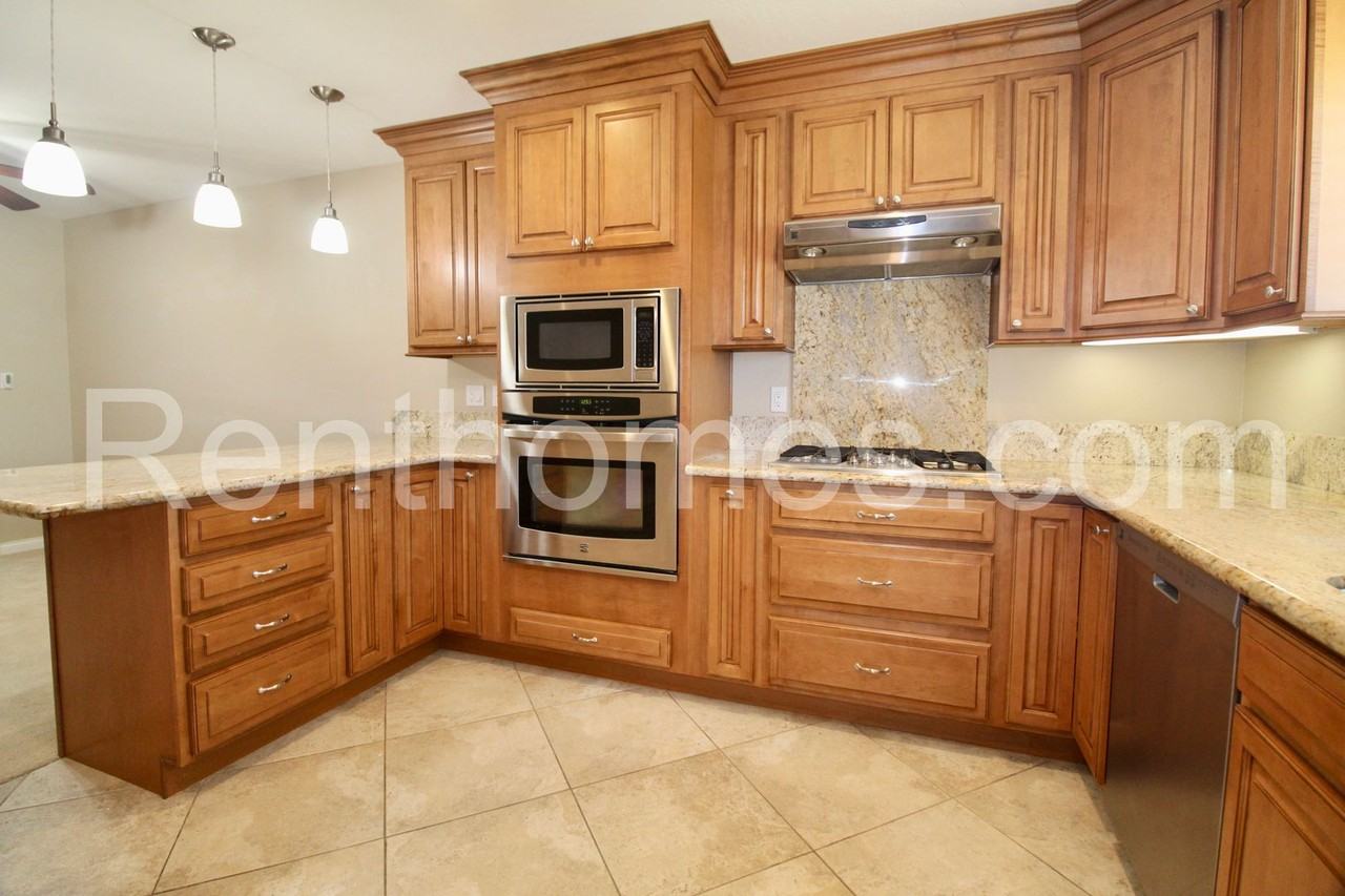 16449 Felice Dr - Photo 6 of 29