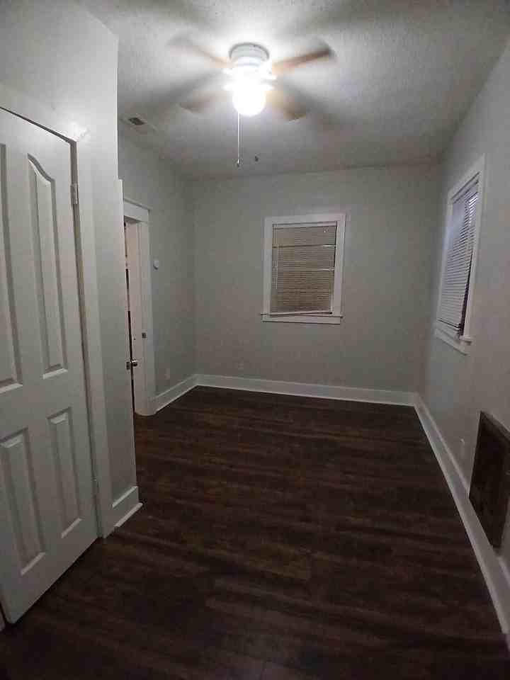1436 Maplewood Street - Photo 7 of 8