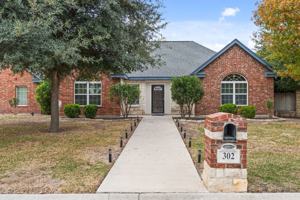 featured image of 302 Ceniza Ridge Dr