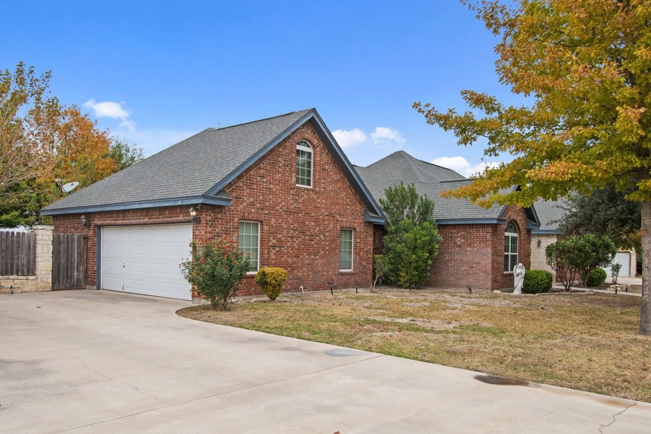 302 Ceniza Ridge Dr - Photo 3 of 27
