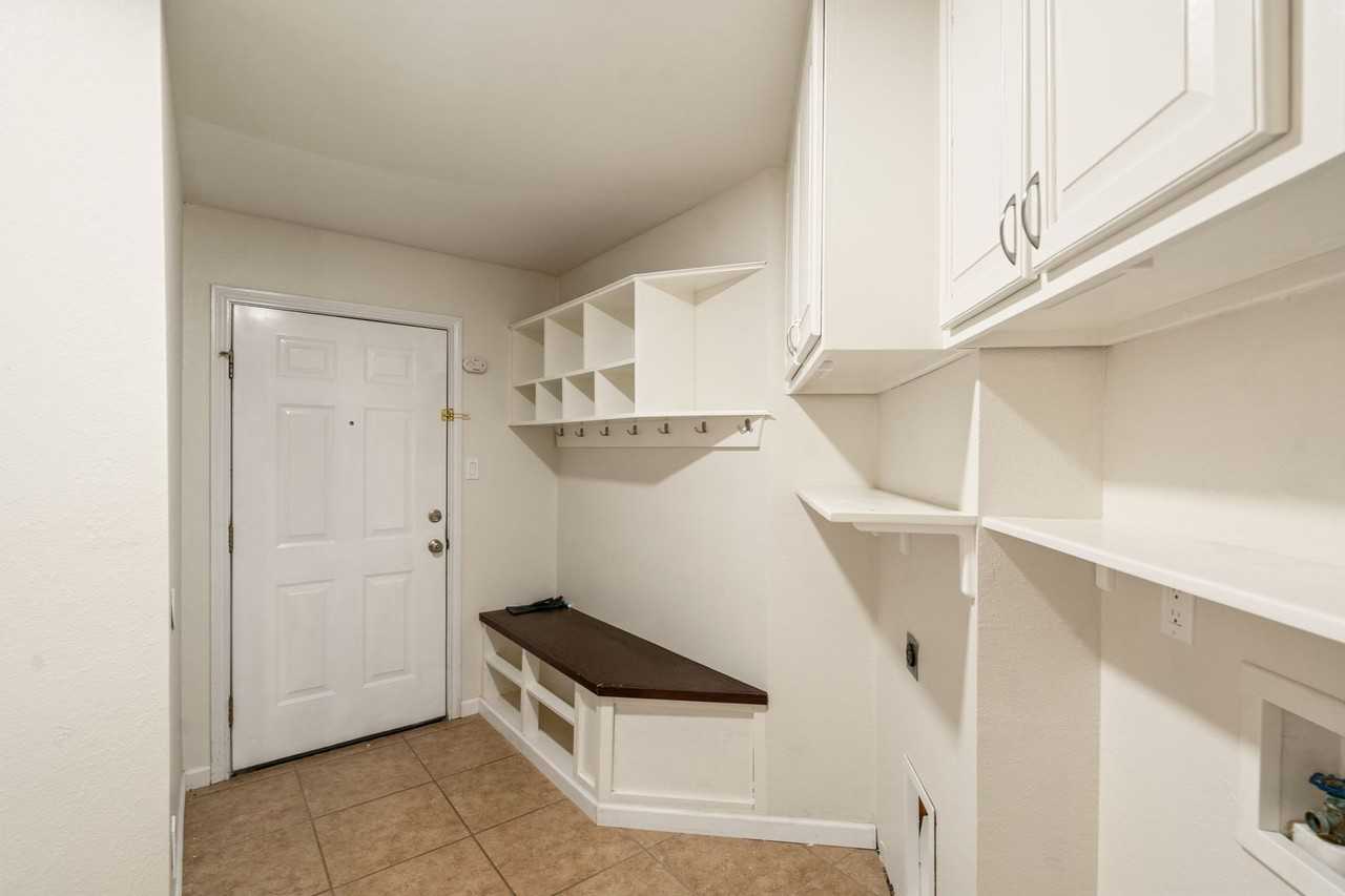 107 Timber Rock Dr - Photo 3 of 19