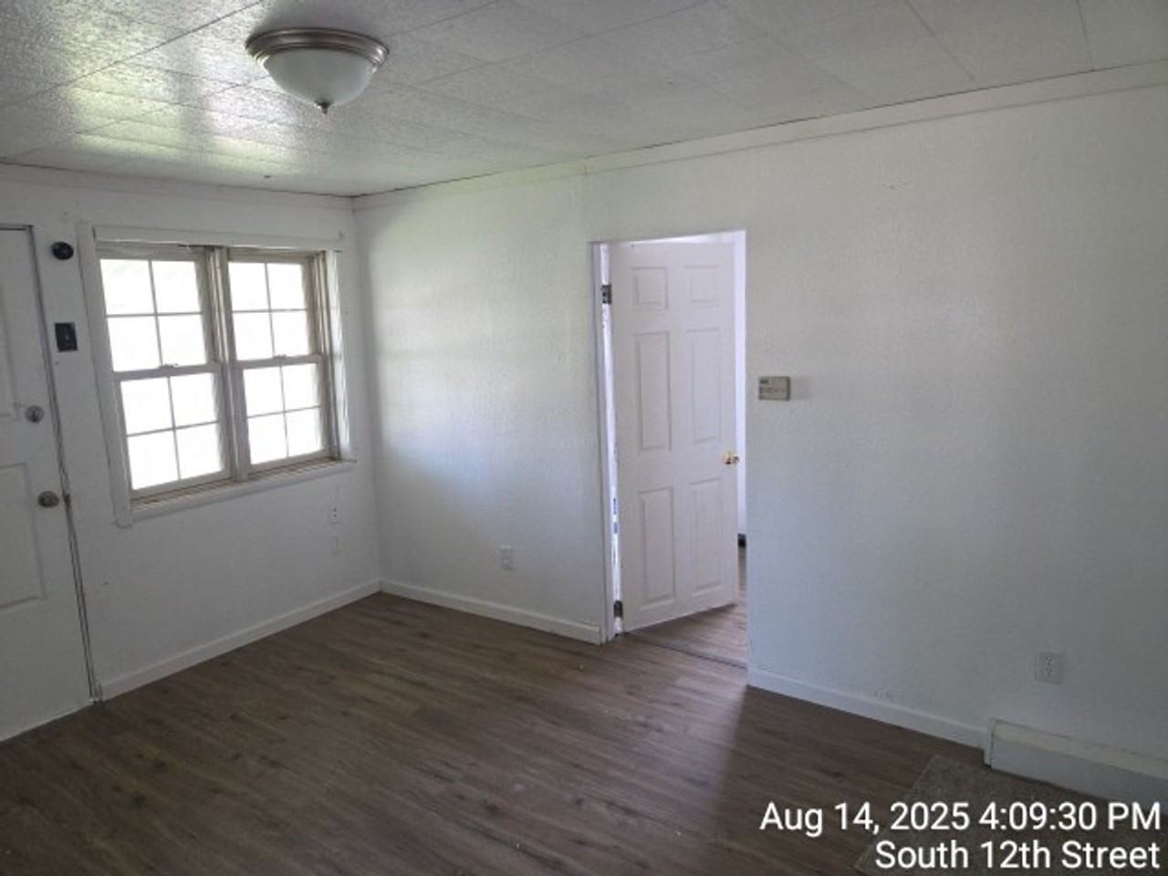 110 12th St - Photo 2 of 7