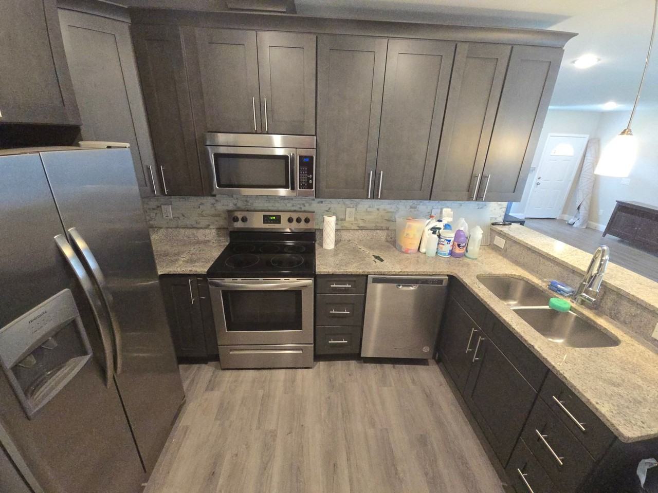 5206 Peach Ave - Photo 5 of 29