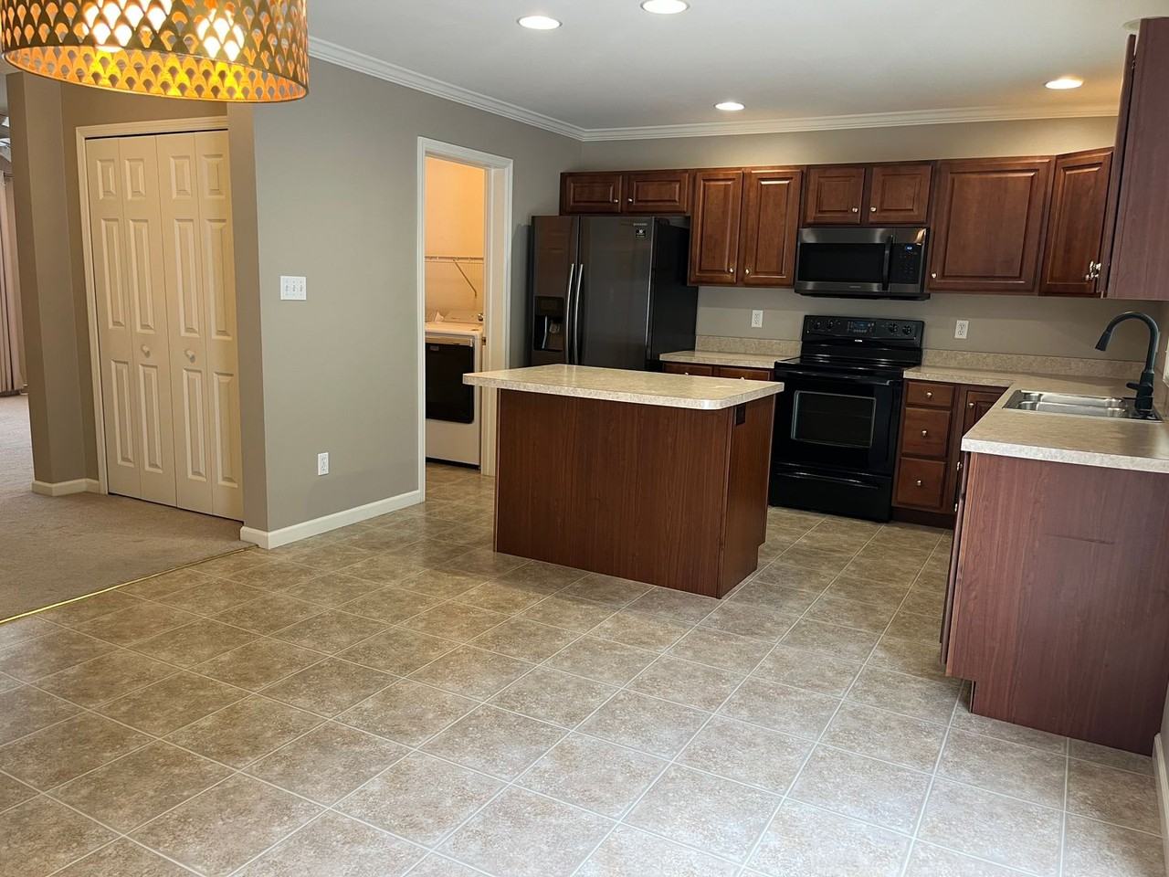 230 Millstone Dr - Photo 3 of 23