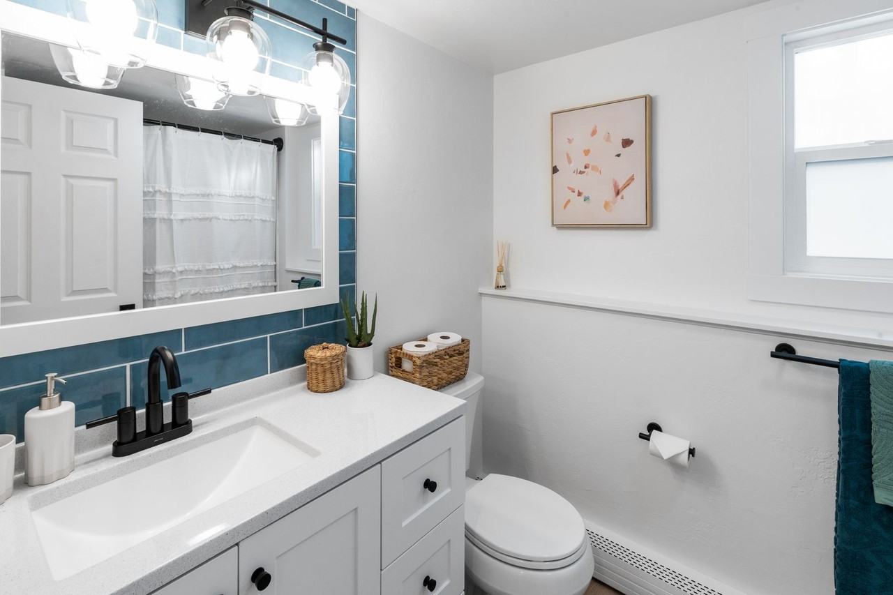 409 N 21st Ave - Photo 7 of 50