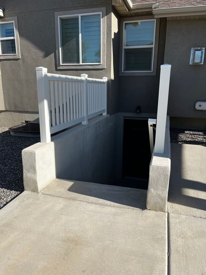 937 W 550 S - Photo 3 of 13