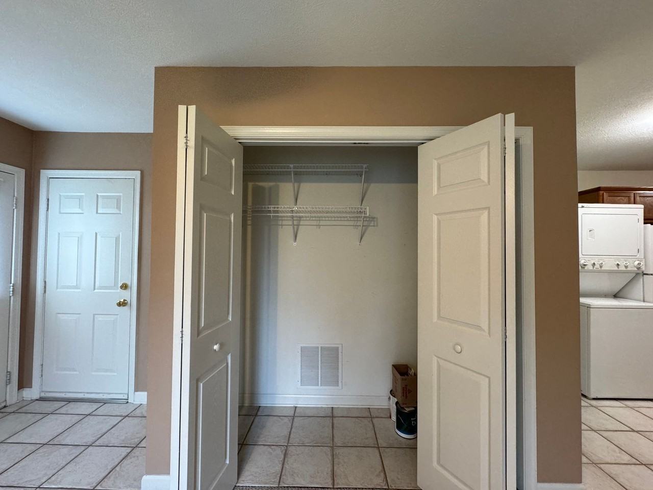 1868A Park Rd - Photo 7 of 13
