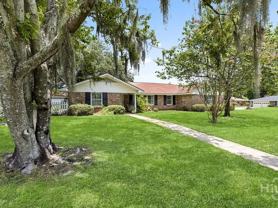 1614 Queensbury St - Photo 1 of 1