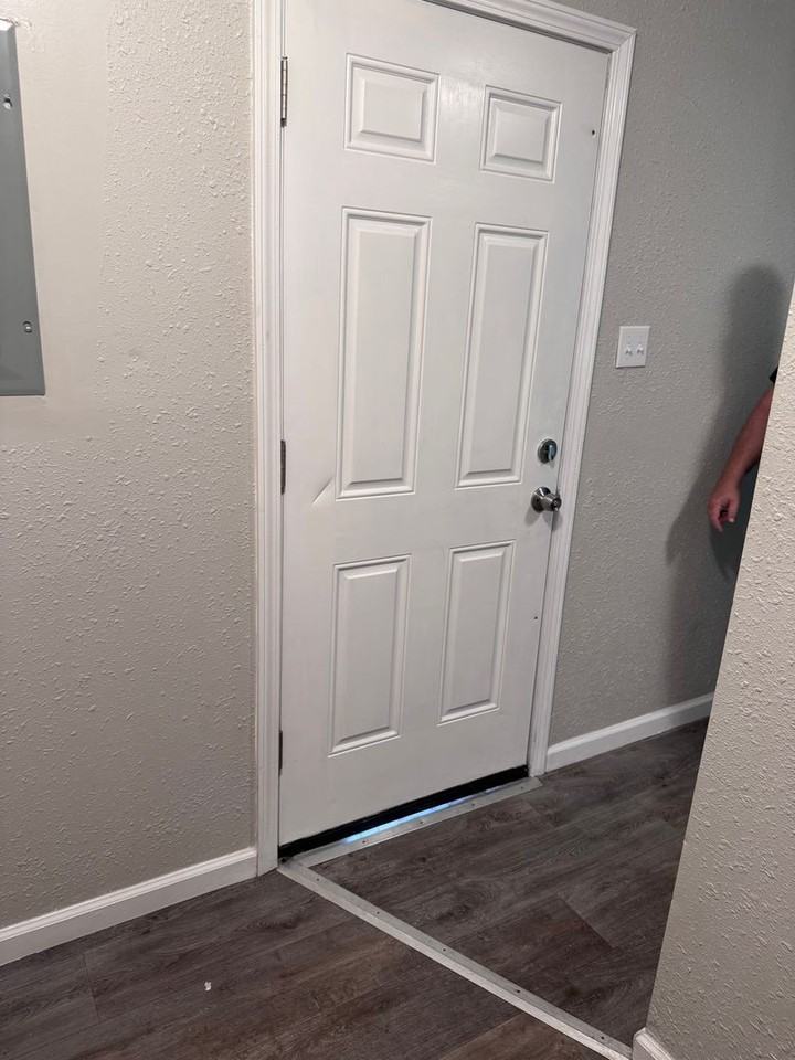 17 Drexel Dr - Photo 3 of 19