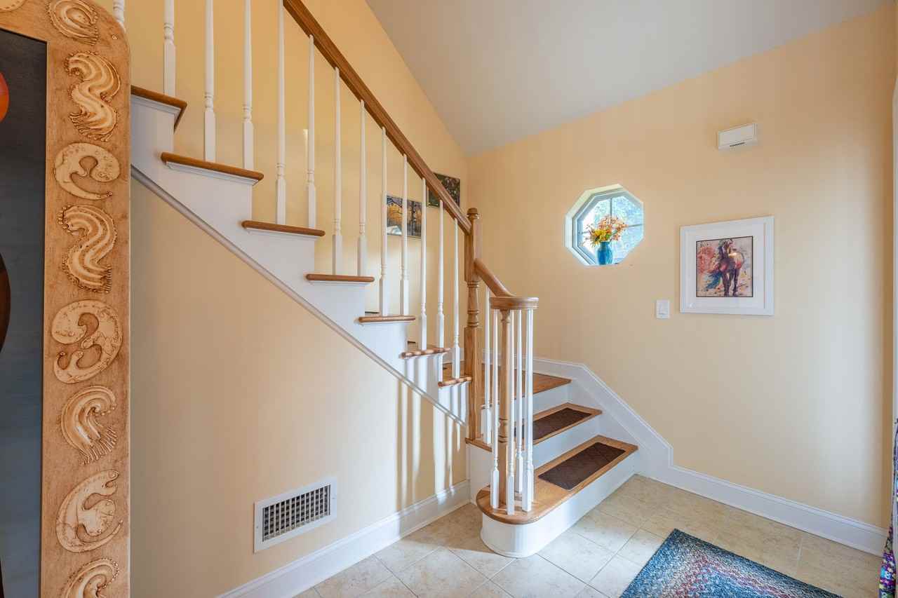 18 Kennsington Ct #18 - Photo 3 of 21