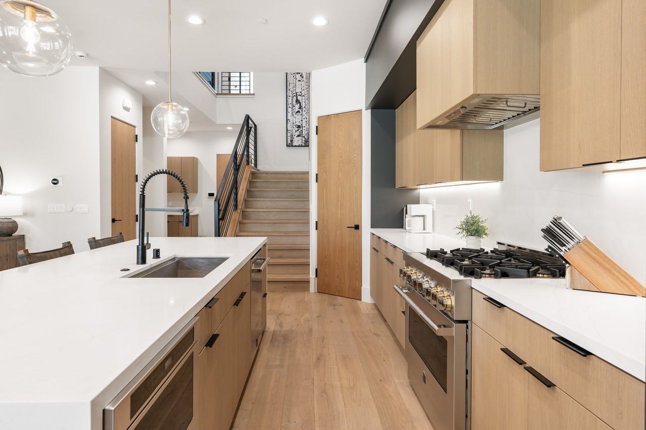 10077 Jakes Way #1 - Photo 5 of 35