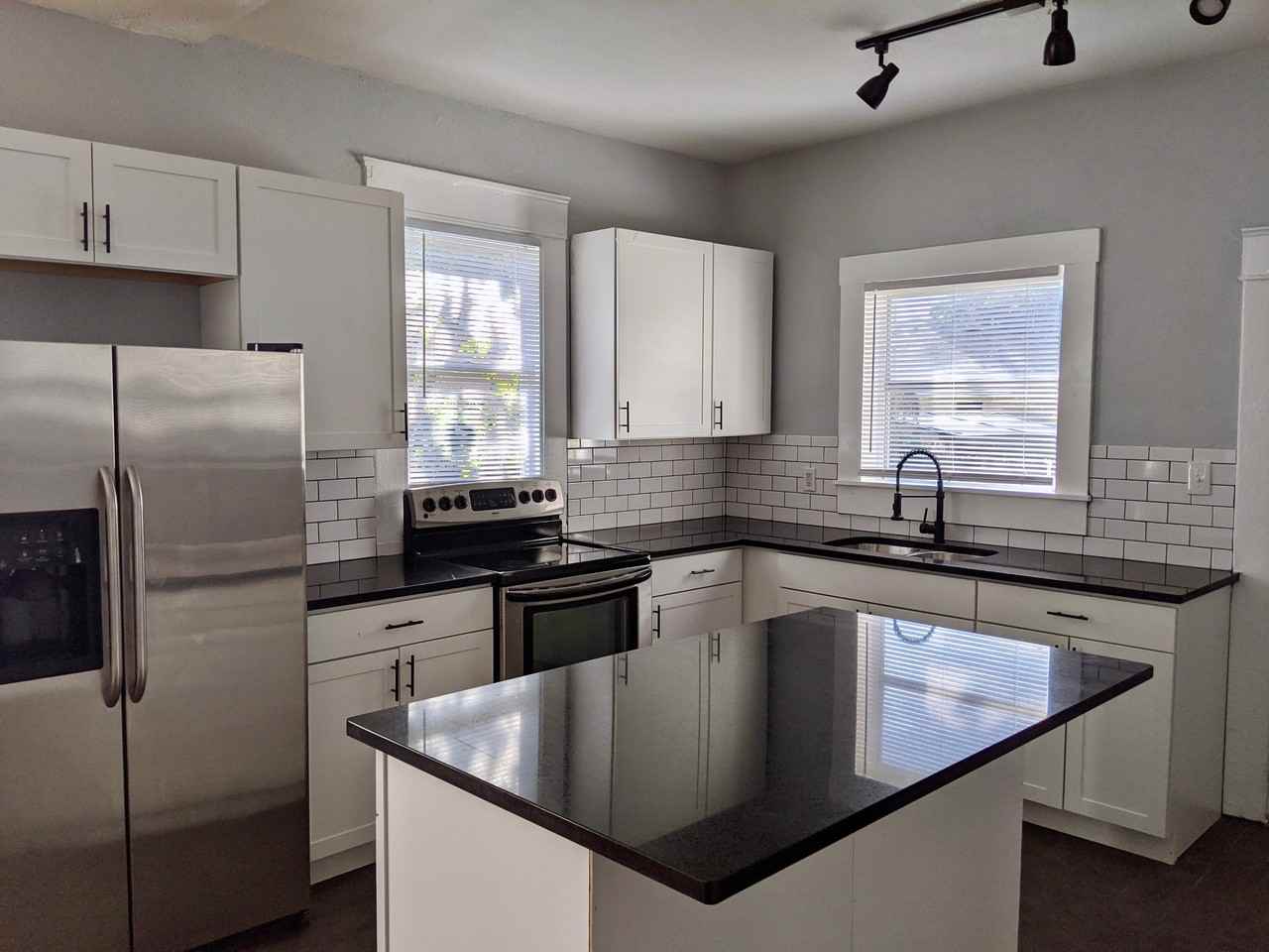 3514 N 11th St #NA - Photo 3 of 11