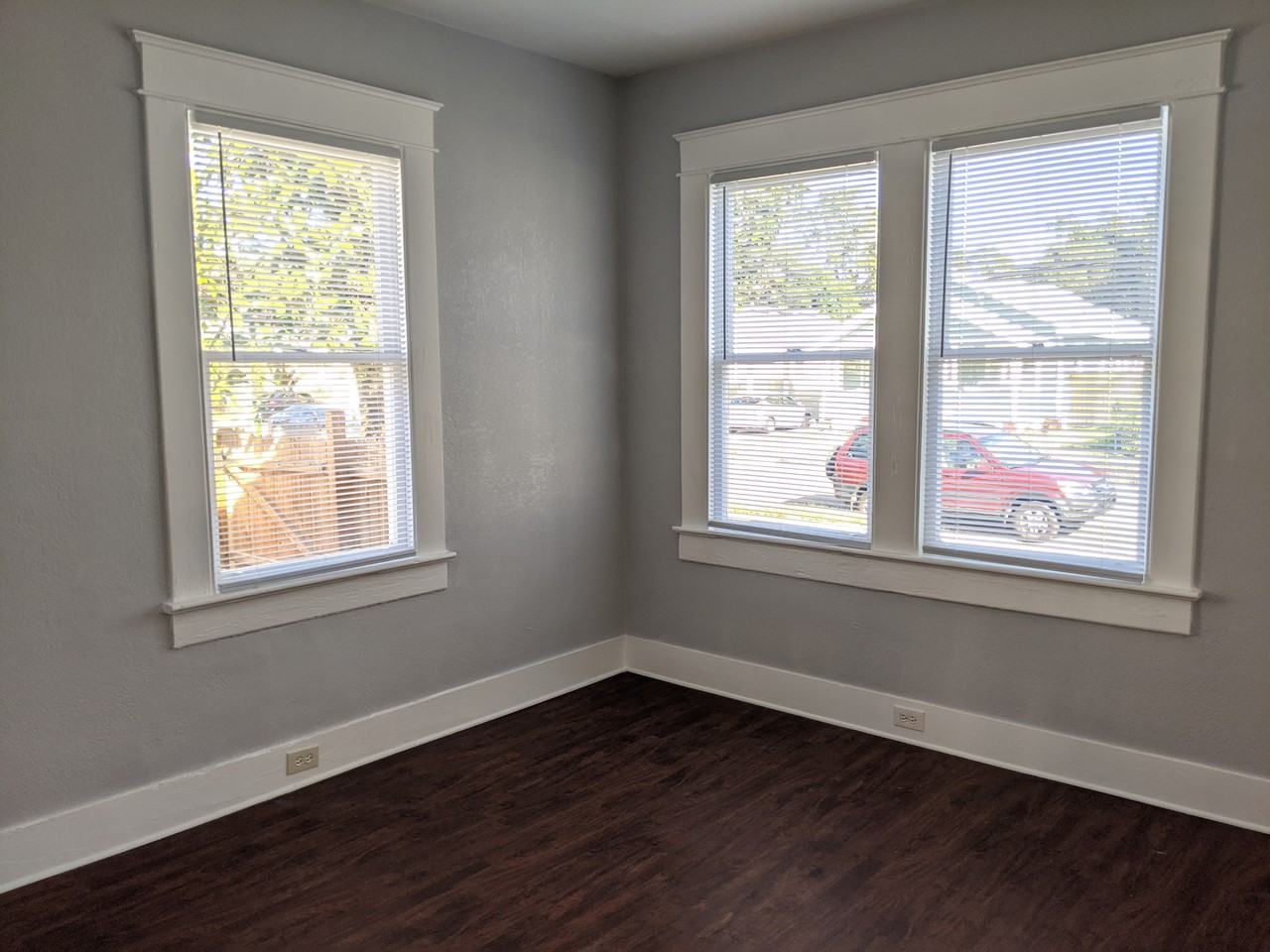 3514 N 11th St #NA - Photo 6 of 11