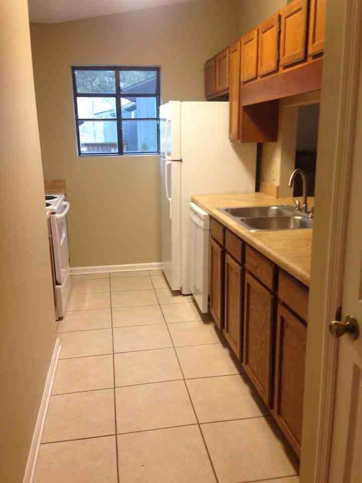 2331 Via Sardinia St #B - Photo 2 of 4
