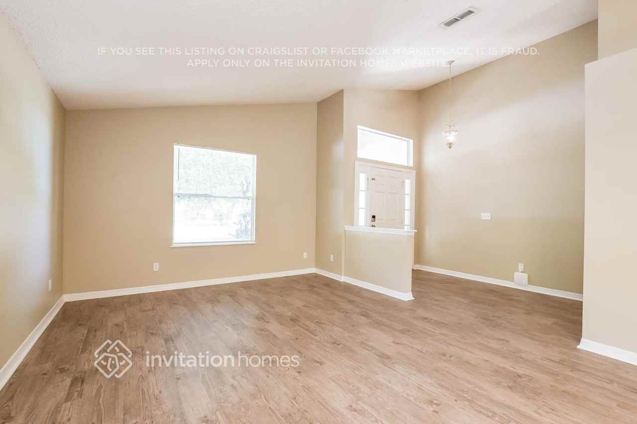 2479 Merry Rd - Photo 3 of 18