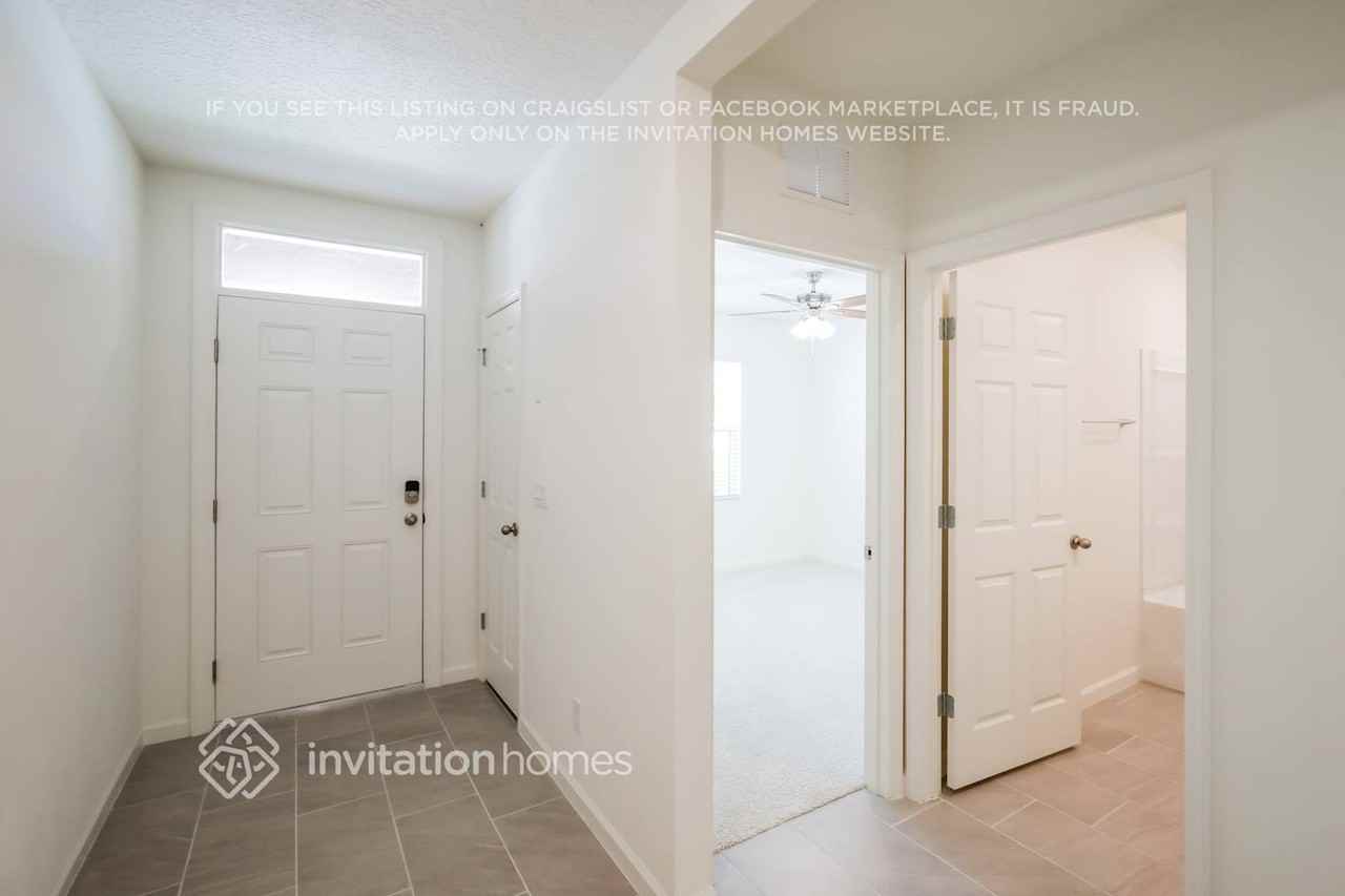 493 Sea Spray Dr - Photo 3 of 17