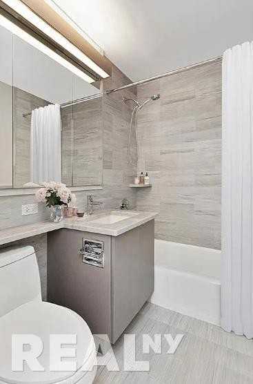 York Ave #2J - Photo 3 of 3