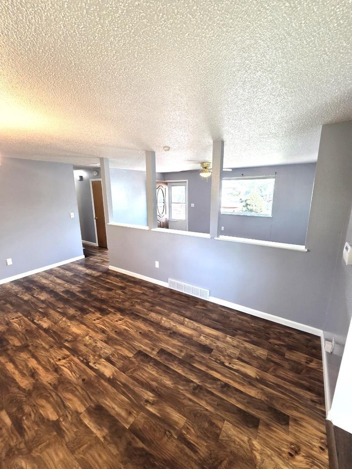 3167 S Ouray St - Photo 7 of 20