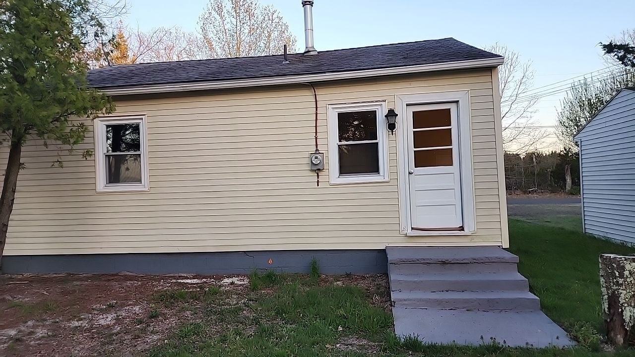 349 S Genoa Ave - Photo 2 of 20