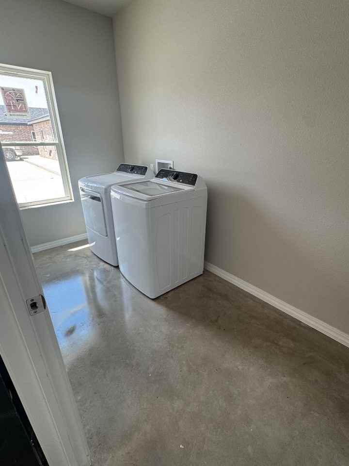 708 West st - Photo 3 of 10