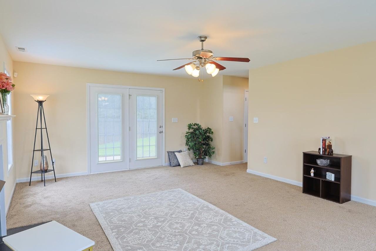 1945 Caviness St - Photo 6 of 13