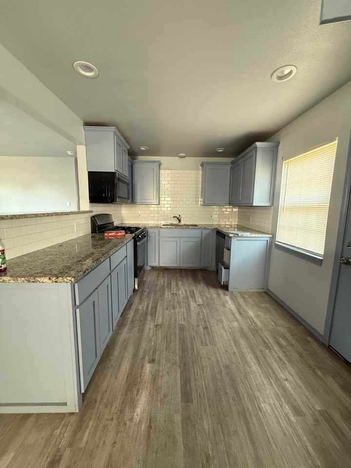 2604 E Cornell St - Photo 3 of 18