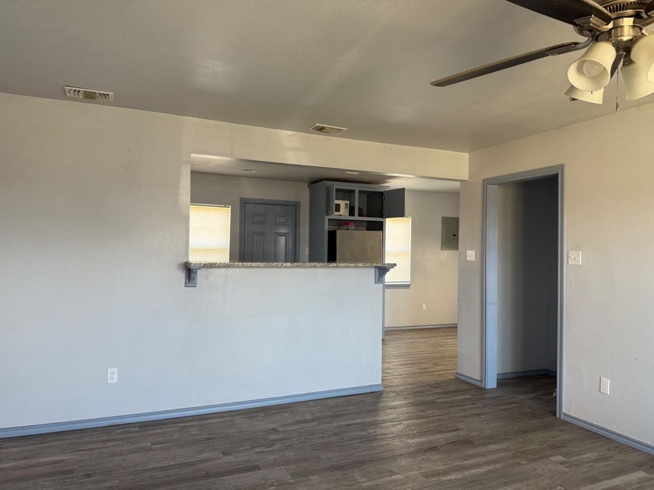 2604 E Cornell St - Photo 5 of 18