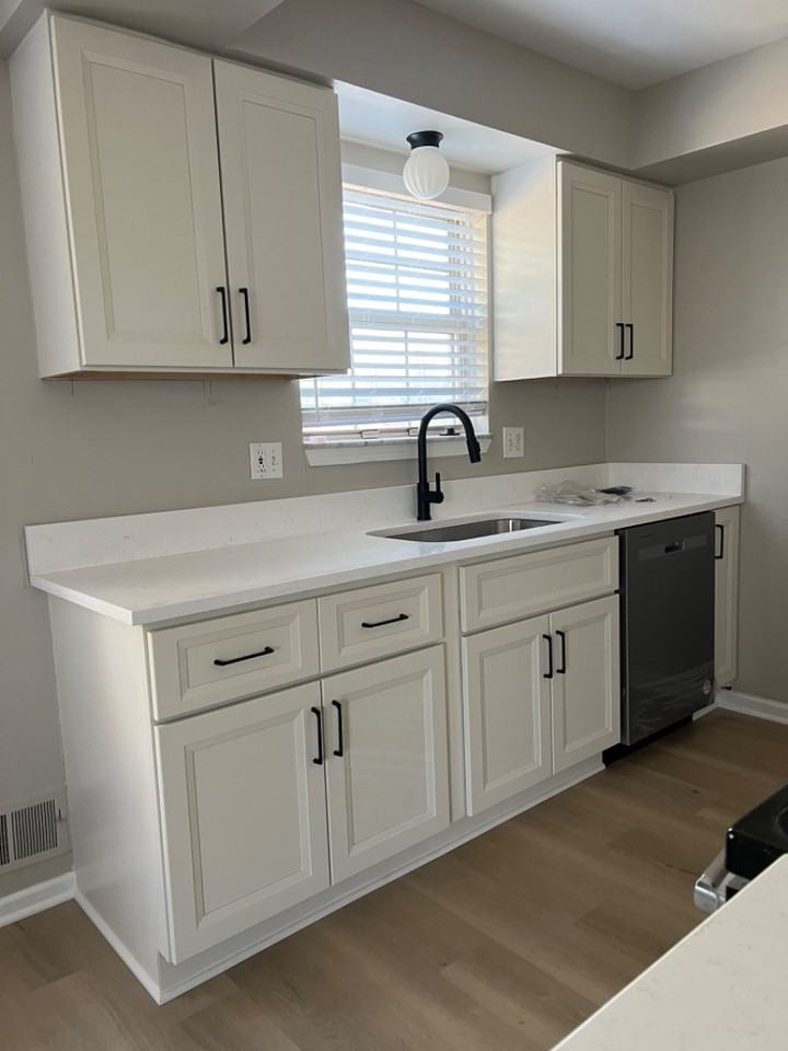 16974 Cristina Ct - Photo 3 of 13