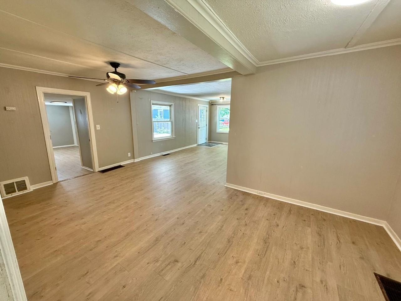 1923 39th St - Photo 5 of 16