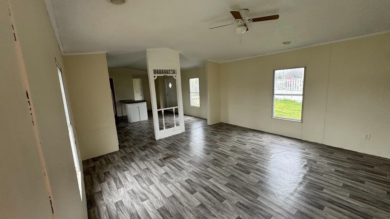 161 Guadalupe St - Photo 2 of 6