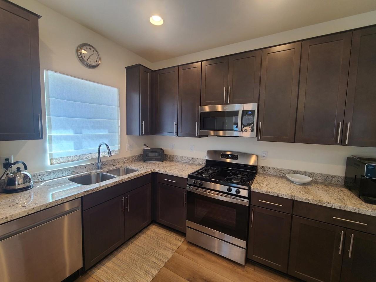 3001 E Butler Ave - Photo 7 of 20