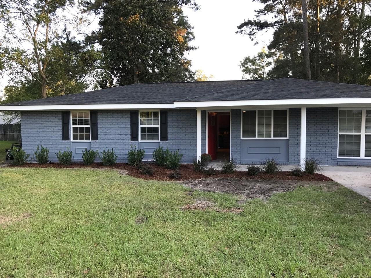 812 Laird St - Photo 2 of 16