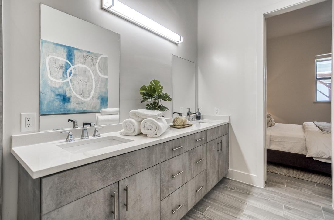 1100 Peters Street - Photo 3 of 31