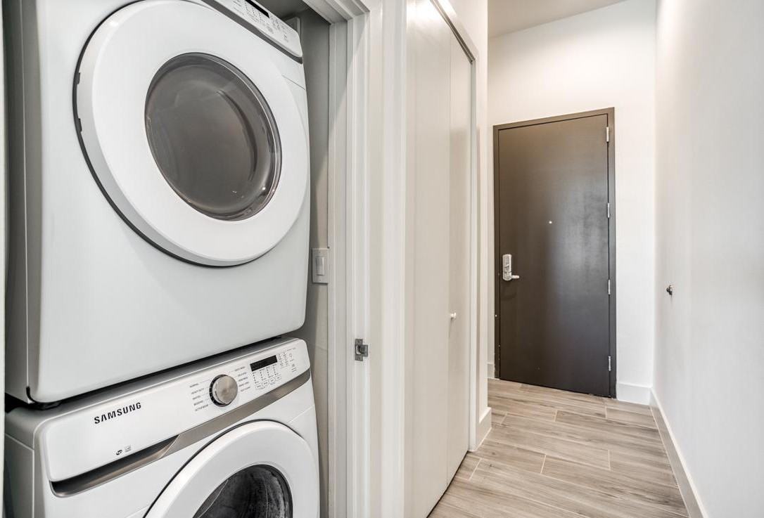 1100 Peters Street - Photo 4 of 31