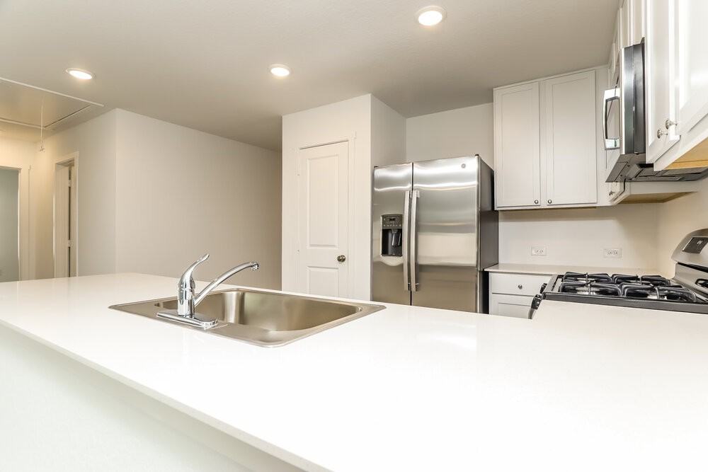 15467 Jake Xing - Photo 7 of 16