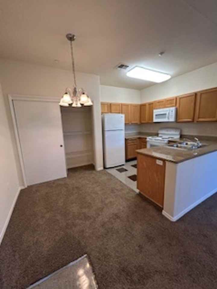 VALLEY OAK - Photo 5 of 12