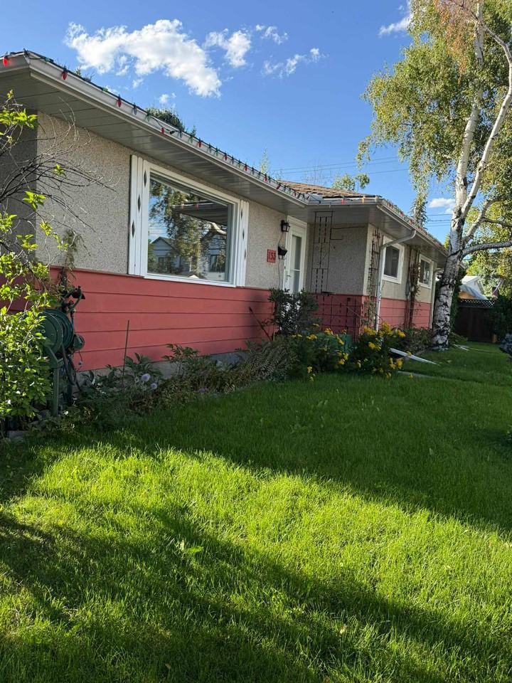 151 Lissington Drive SW - Photo 3 of 50