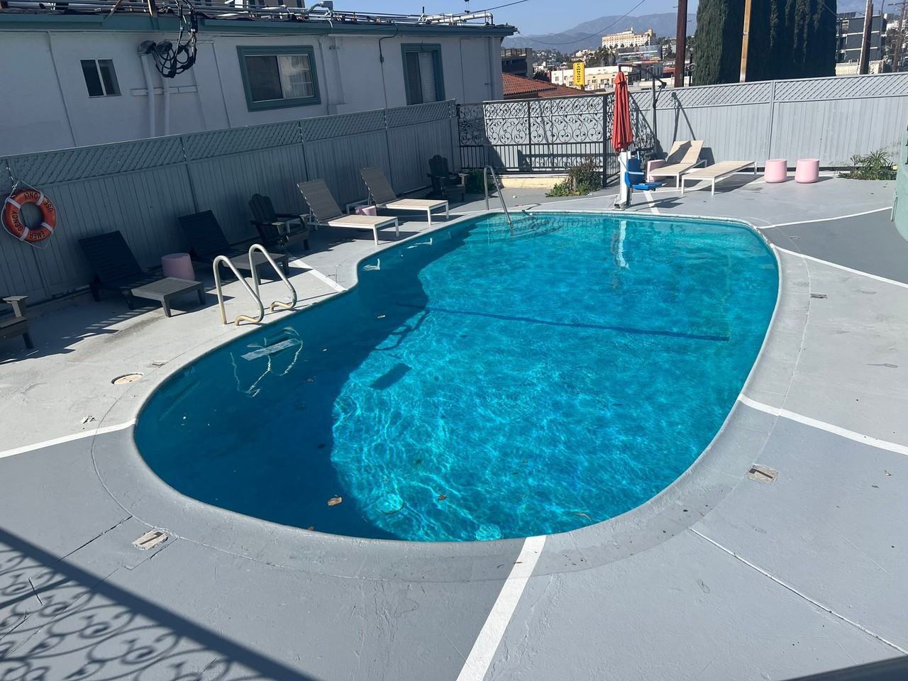 2025 W 3rd Street - Photo 6 of 8