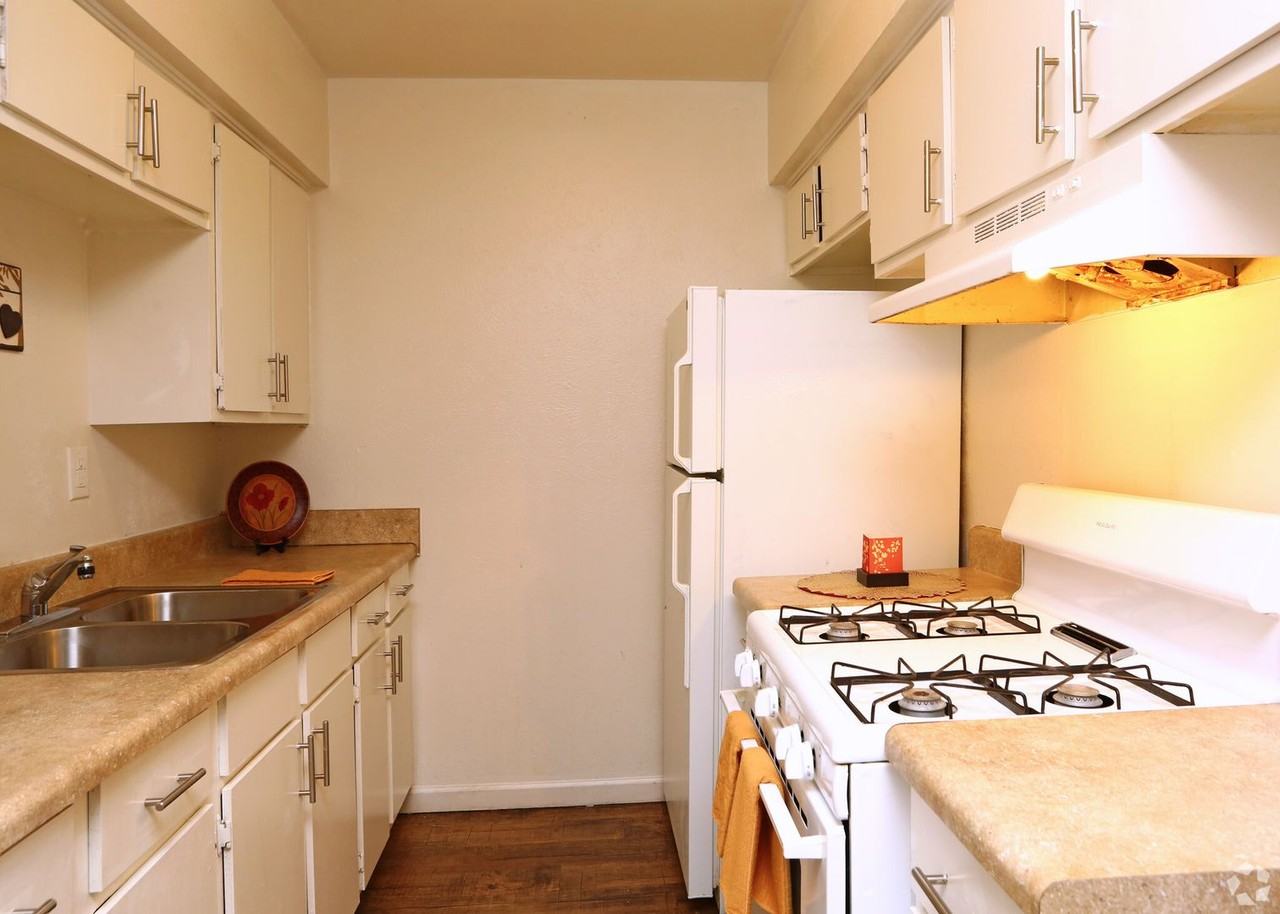 Waco Apartments - Photo 4 of 8