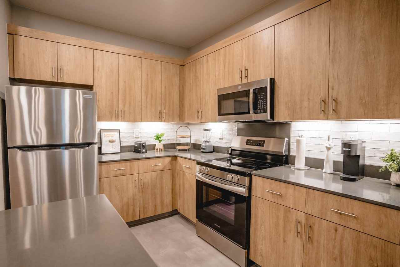 615 Dallas Ave. - Photo 2 of 25