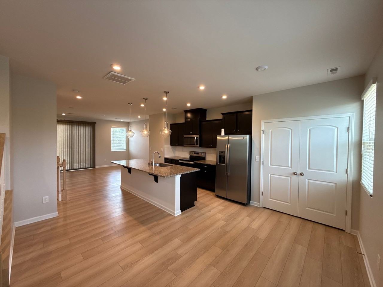 1110 Keydet Dr - Photo 3 of 28