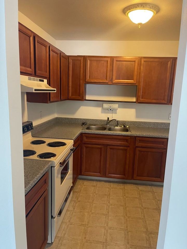 Delwan Apartments - Photo 7 of 13