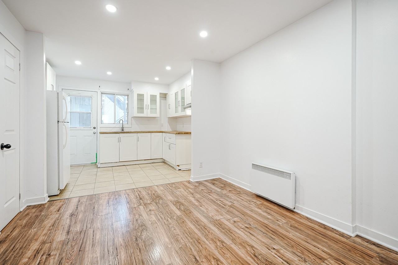 8810 Rue Sherbrooke E #3 - Photo 4 of 10