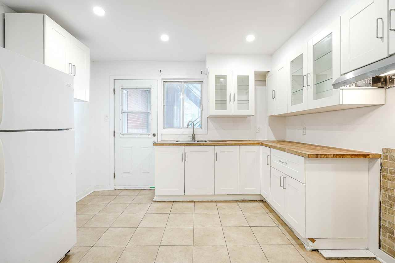 8810 Rue Sherbrooke E #3 - Photo 5 of 10