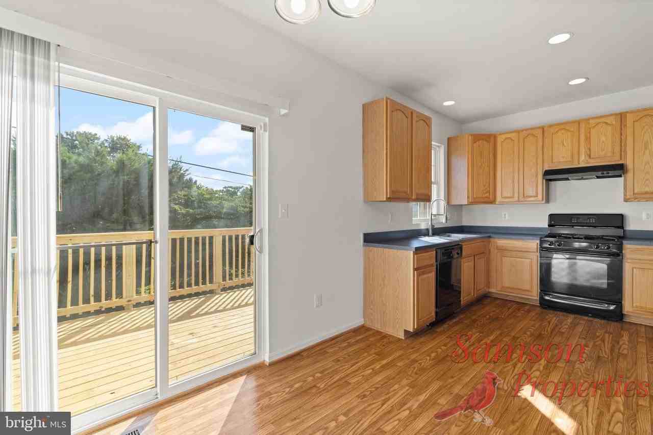 293 Kirby Street - Photo 2 of 13