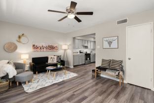 Nob Hill Apartments - Photo 1 of 1
