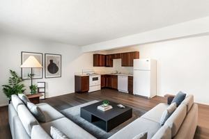 featured image of 2915 Orchard Ave