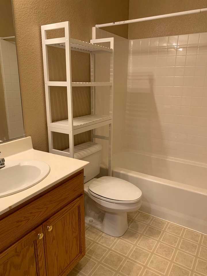 4518 Avondale Cir - Photo 6 of 44