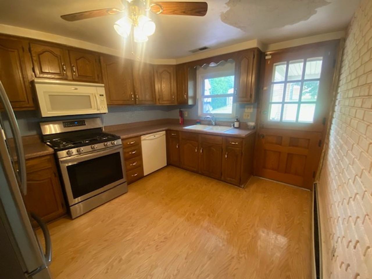 213 Sunapee Dr - Photo 4 of 18