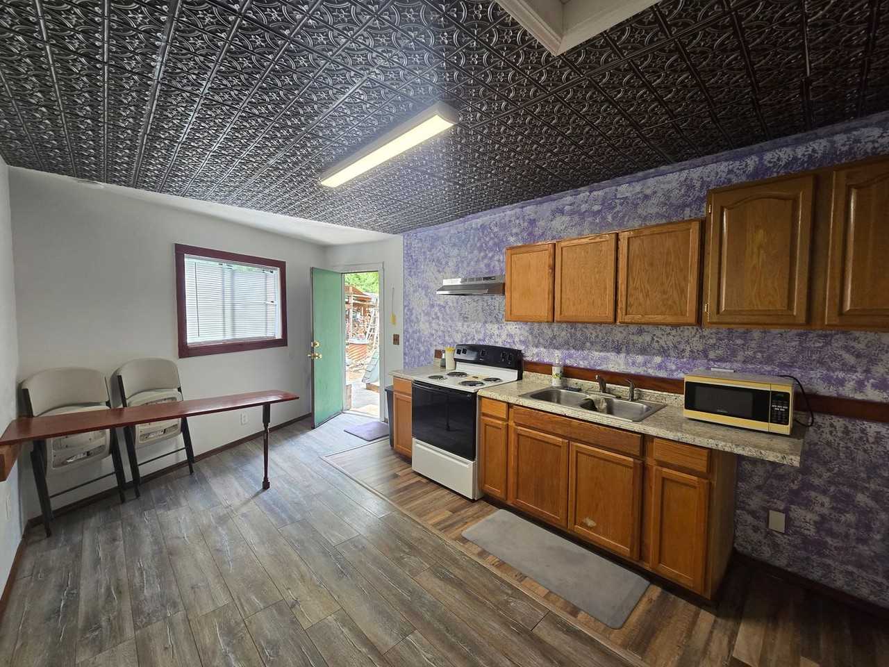 56 Sunset Ln #B - Photo 4 of 22